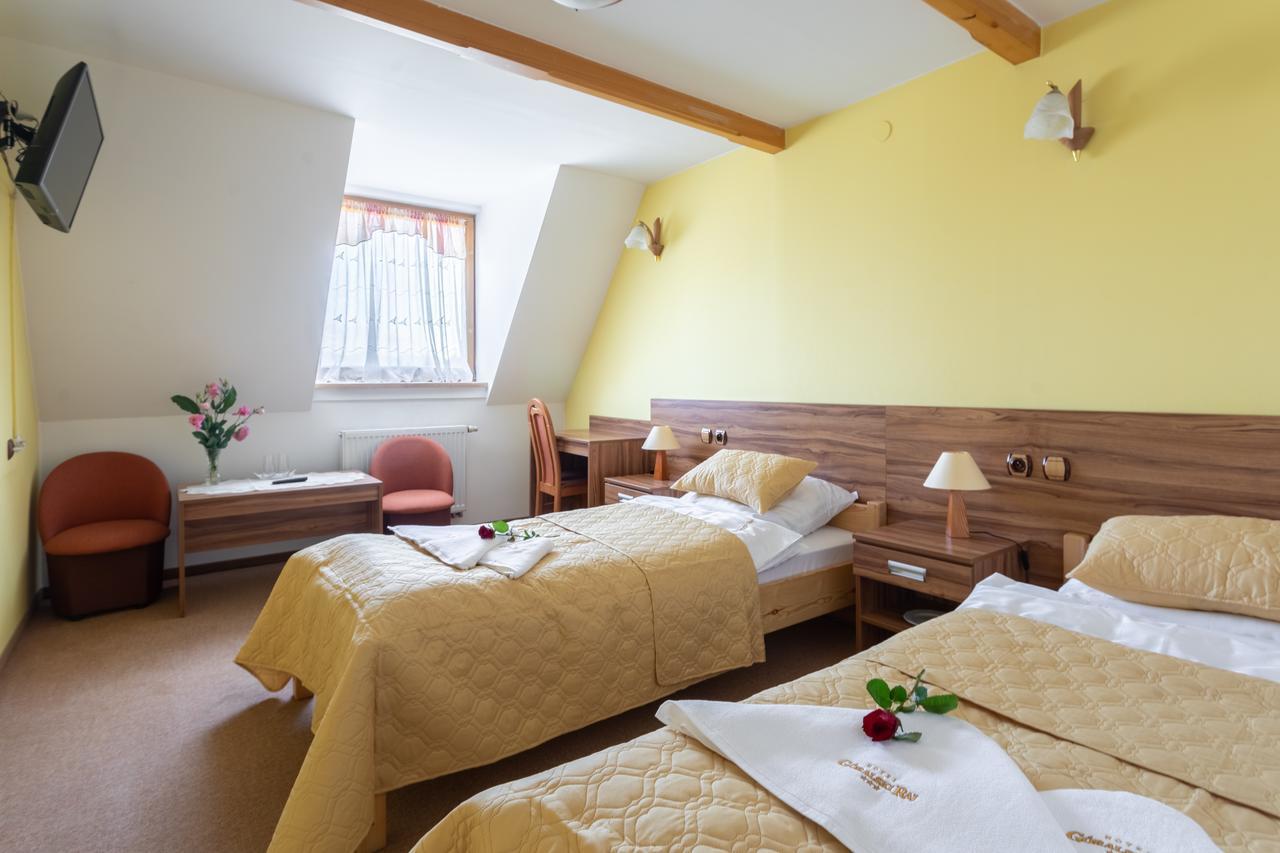 Hotel Goralski Raj Nowy Targ Exterior photo
